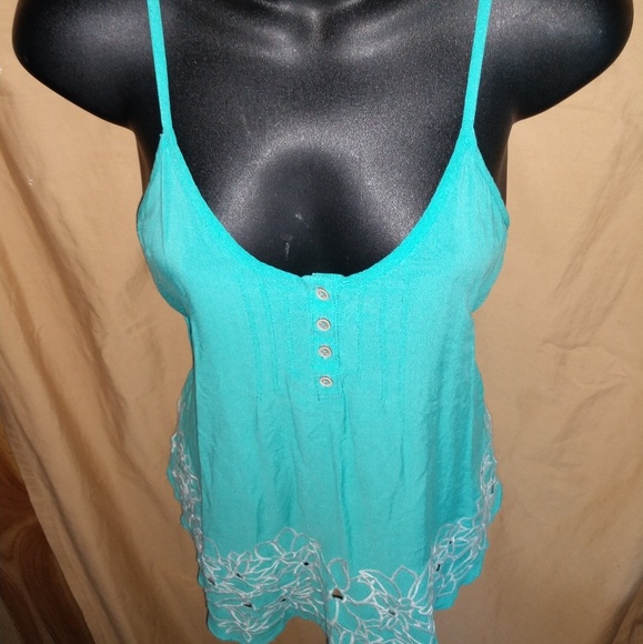 🛍️Soft turquoise tank white flowers - Picture 1 of 6